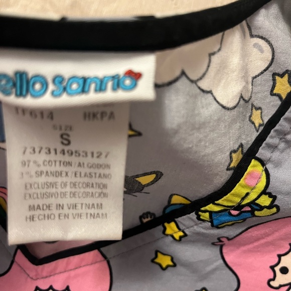 Sanrio scrub top - Picture 3 of 3